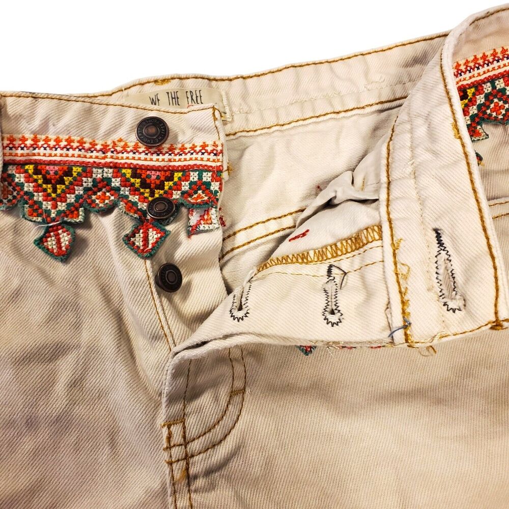 FREE PEOPLE Shorts Womens 29 Beige Borderline Aztec Frayed Button Fly Embroider - Picture 2 of 9
